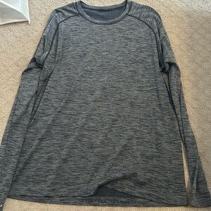 Lululemon long sleeve shirt